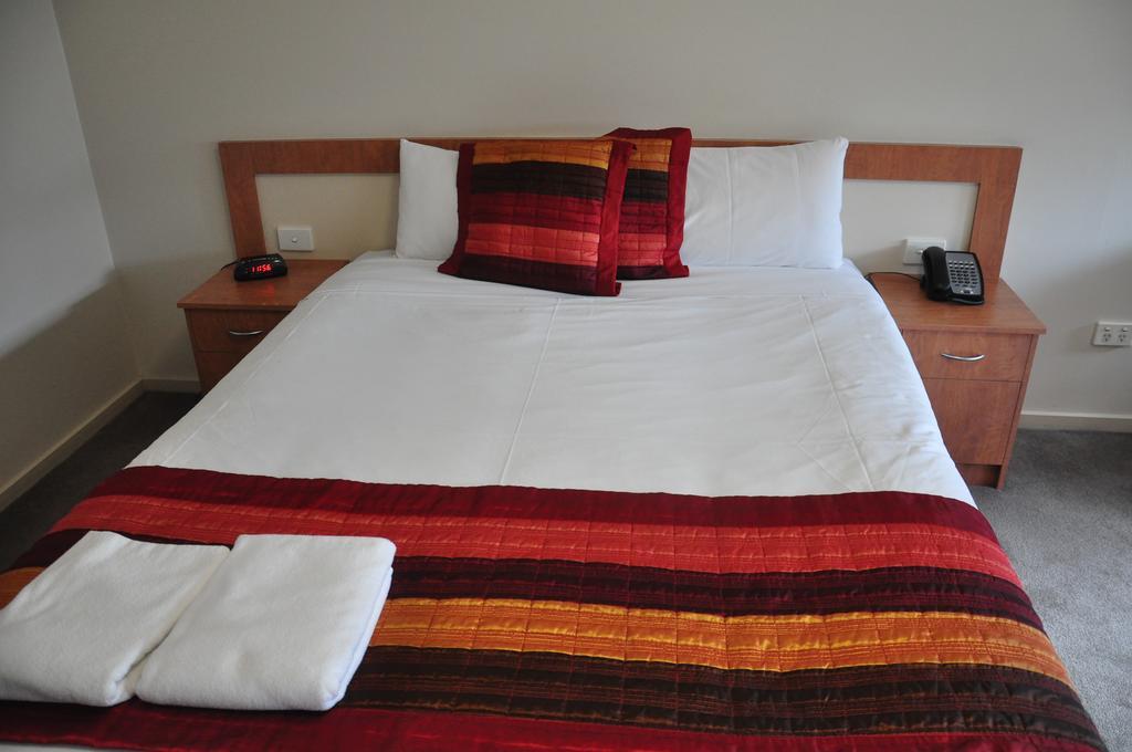 Standard Double Room,299612660:JPEG